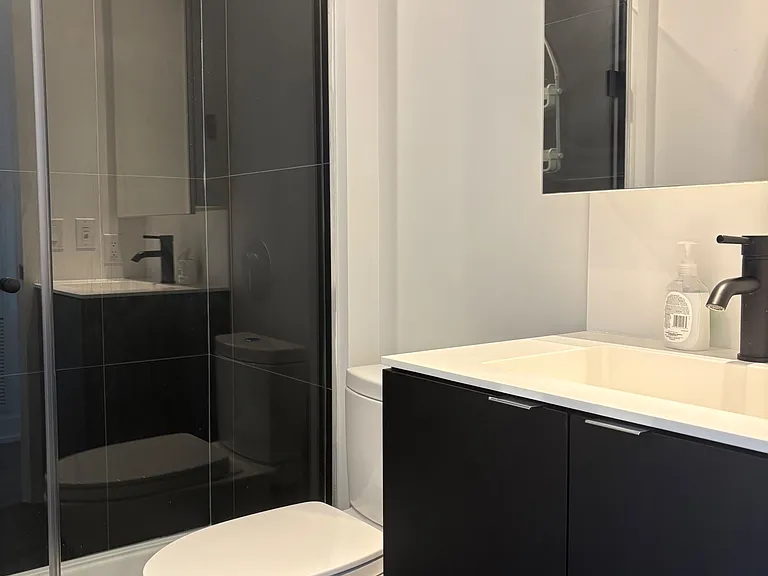 20 Edward St #904 — Photo 15