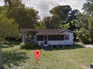 290 Oak St, New Smyrna Beach, FL 32168