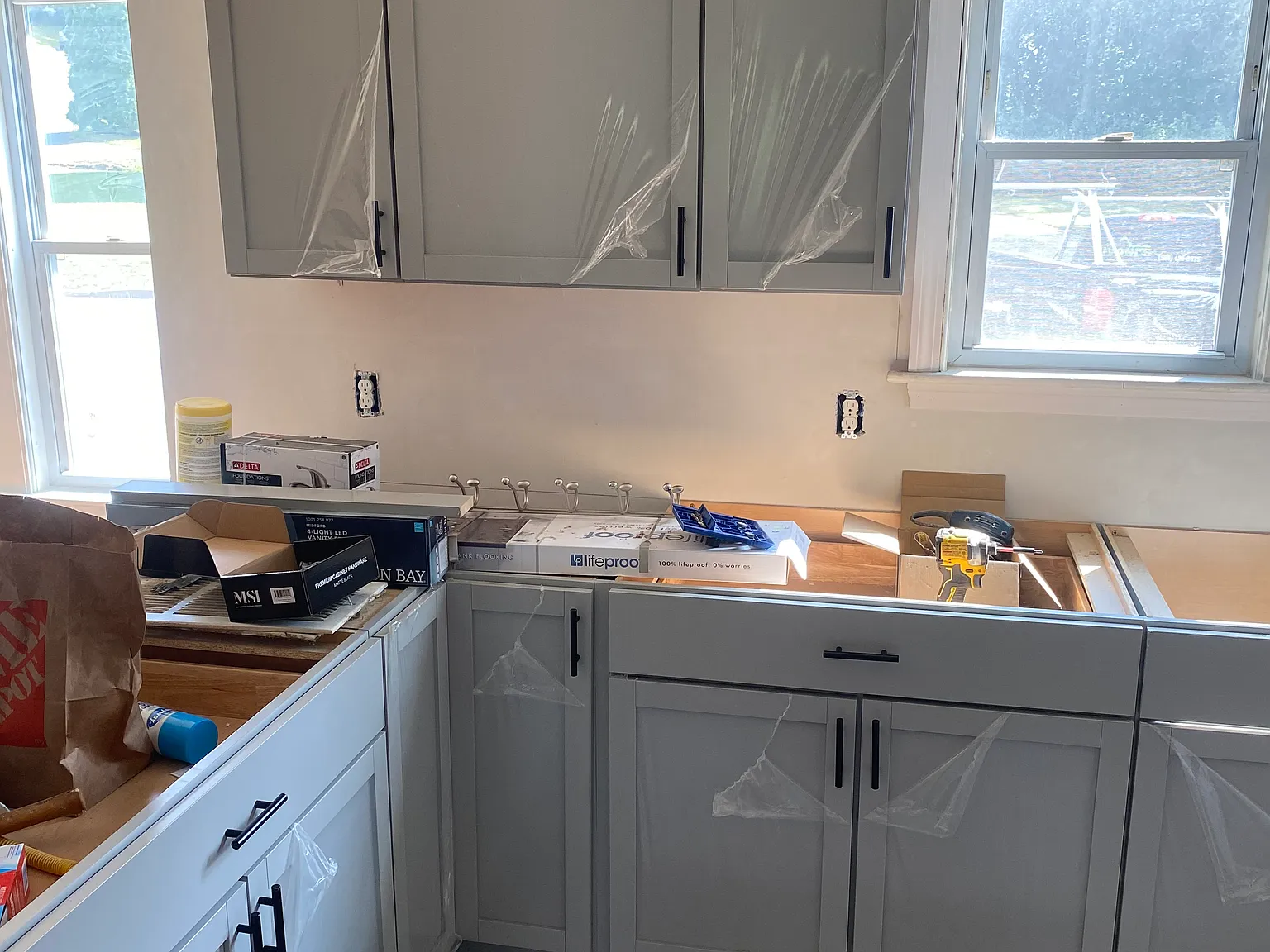 2 bed, $1,900 — Photo 2