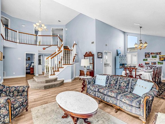 5th image of 880 Paradise Beach Cir