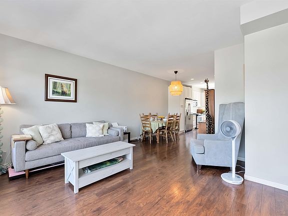 5th image of 34248 King Rd #76