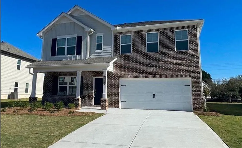 4 bed, 2.5 bath, 2542 sqft, $2,500 — Photo 1