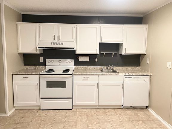 5th image of 952 Meadowlark Cir