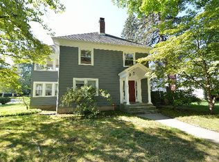 1093 Farmington Ave, West Hartford, CT 06107