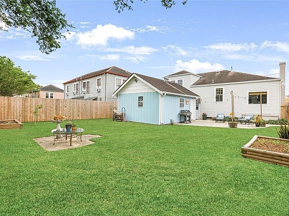 5th image of 4769 Demontluzin St