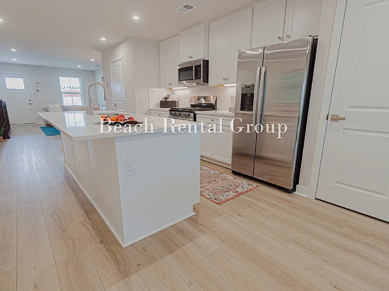 8907 Hudson Ln — Photo 10