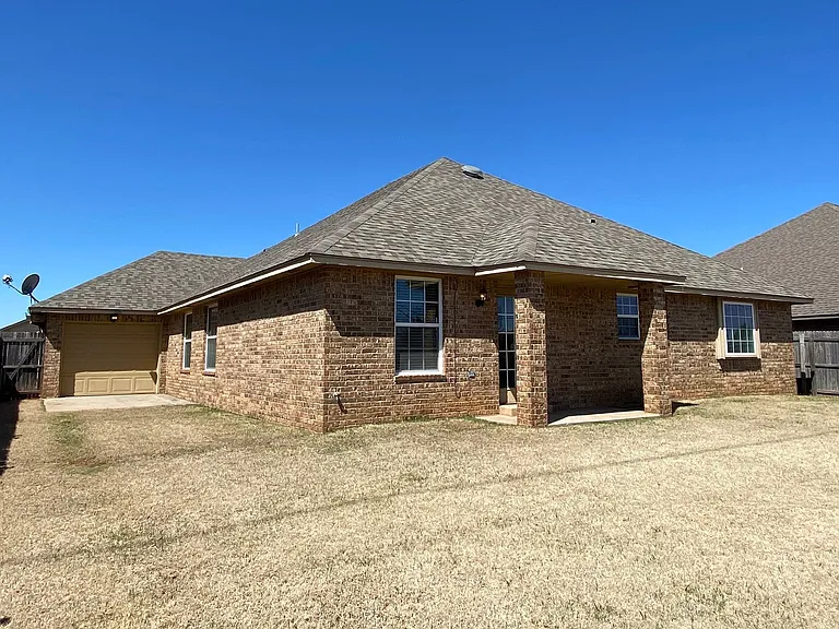 3017 Line Dr — Photo 16