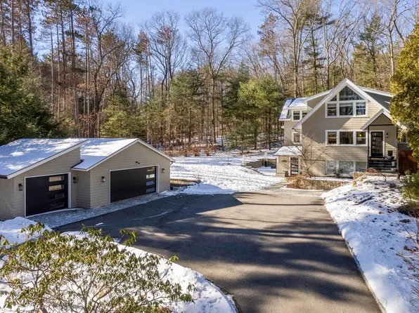 264 Heaths Bridge Rd, Concord, MA 01742
