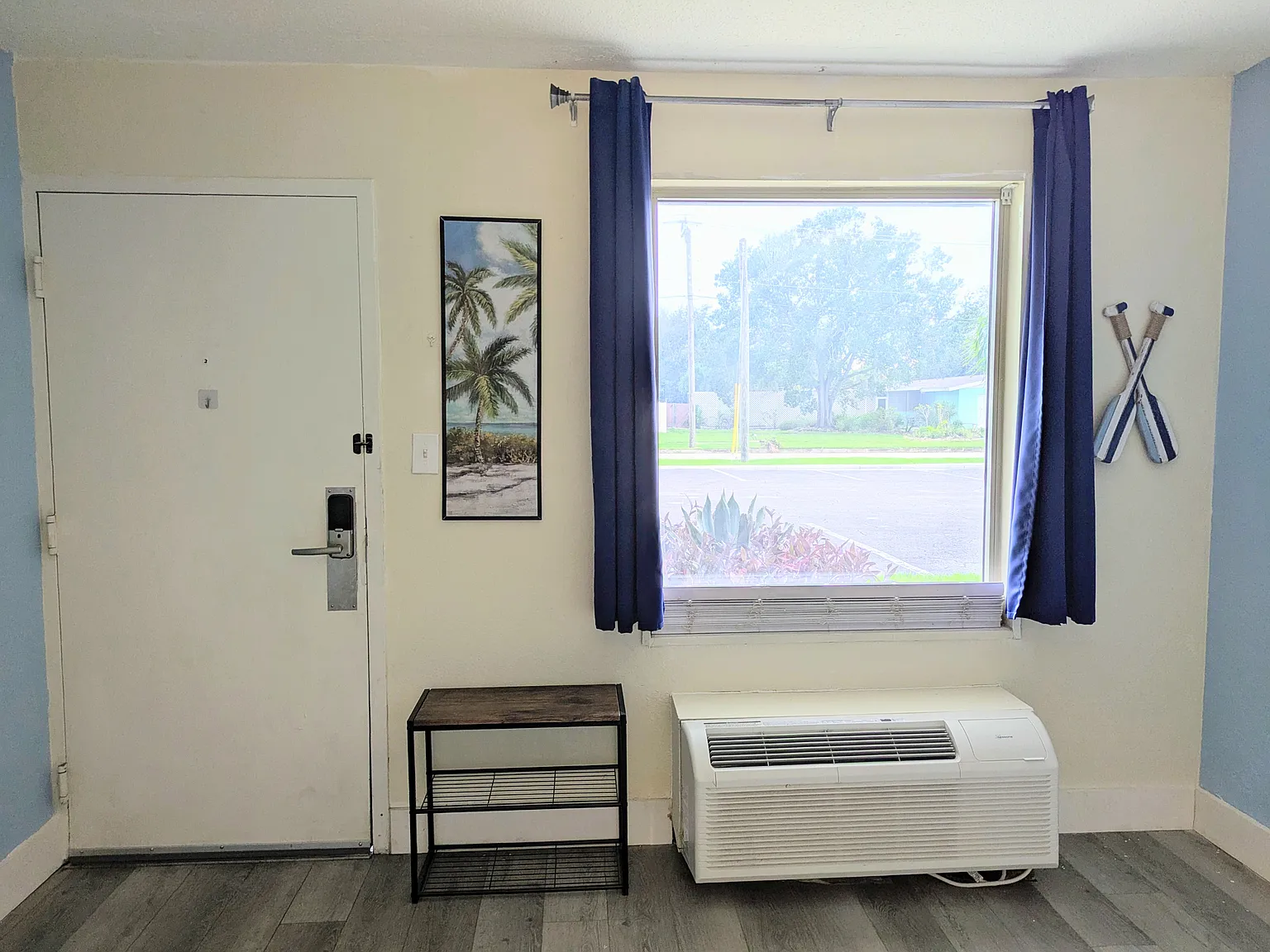 7150 N Tamiami Trl — Photo 4