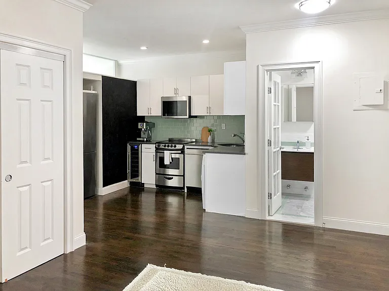 53 1st Ave #2 — Photo 3