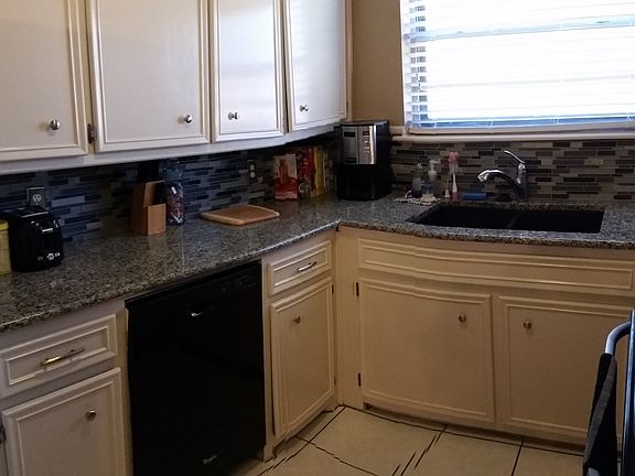 3rd image of 9611 Belmont Ave