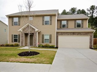 4062 Oak Field Dr, Loganville, GA 30052