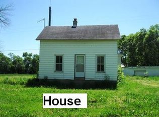 N2364 Rock River Rd, Fort Atkinson, WI 53538