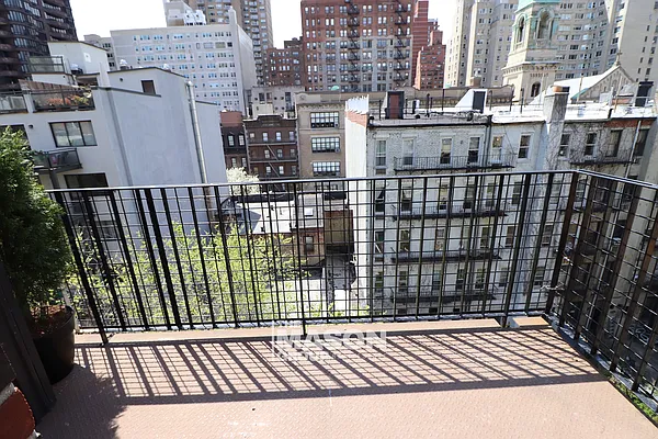 Rented by Mason Group LLC | media 9