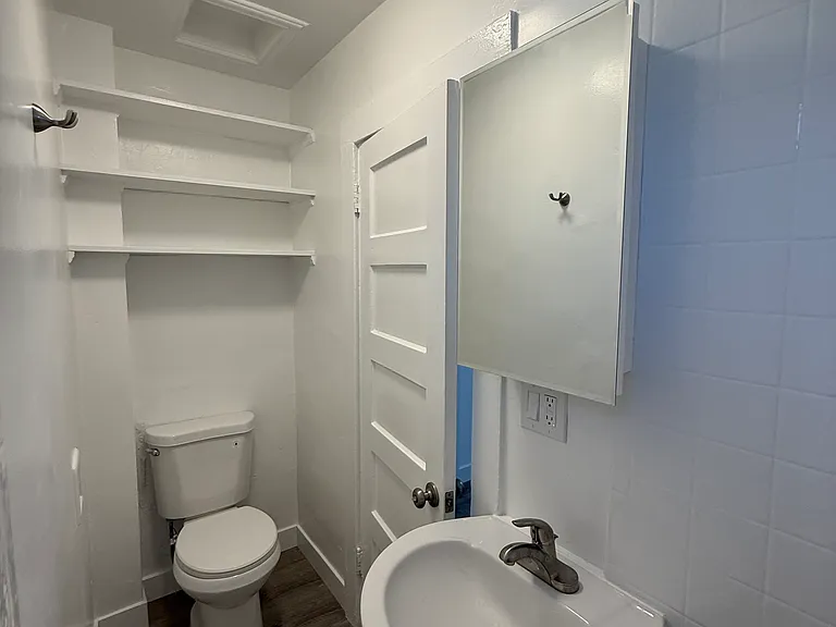 657 Everett Ave #7 — Photo 13
