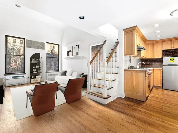 108 W 69th St APT 9, New York, NY 10023