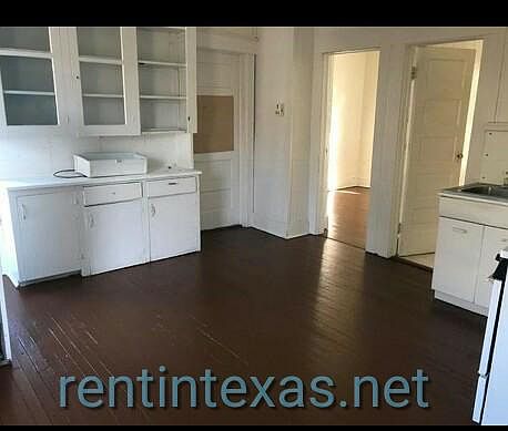 2nd image of 2614 Majesty Dr
