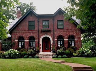 1267 Arch Ter, Saint Louis, MO 63117