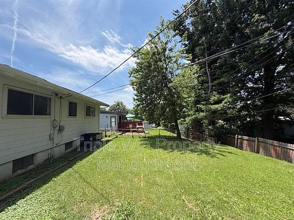 5th image of 10329 Chesley Dr