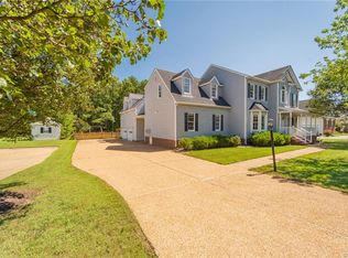 10513 Farm Meadow Dr, Glen Allen, VA 23060