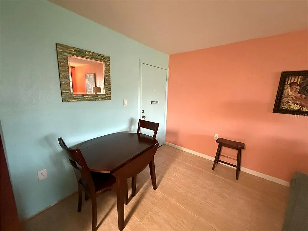 1 bed, 1.0 bath, 644 sqft, $1,100 — Photo 3