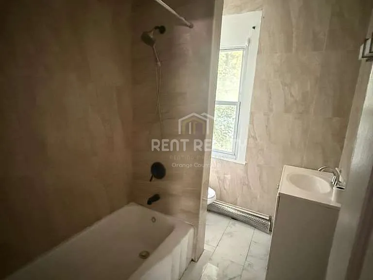 12 Falkirk Ave — Photo 12
