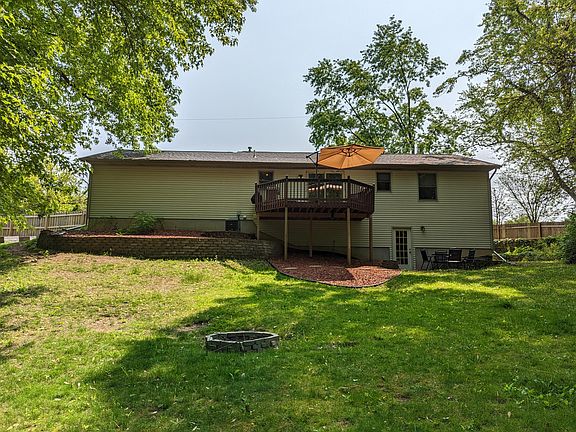 3rd image of 5536 Mount Vernon Ave