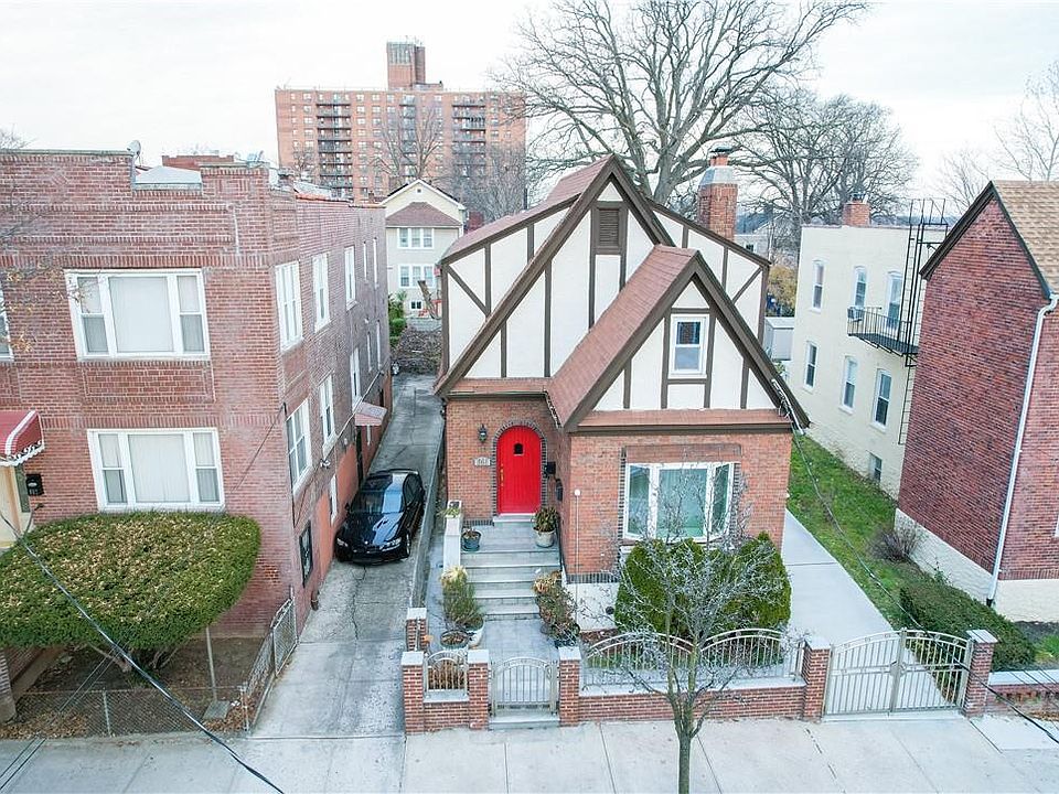 1st image of 861 E 231st Street