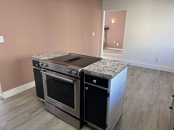 4th image of 3309 NE 42nd Pl #3309