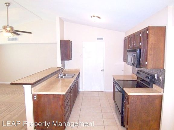 5th image of 6029 McAfee Dr