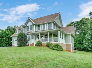 681 Gangplank Rd, Moneta, VA 24121