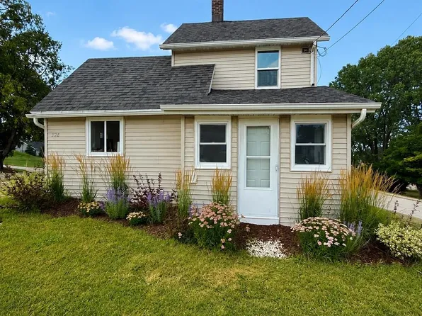 526 E Breed St, Chilton, WI 53014