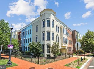 926 3rd St SE, Washington, DC 20003