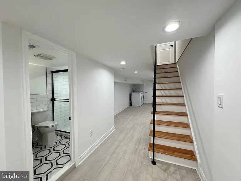 2038 McKean St #1 — Photo 12