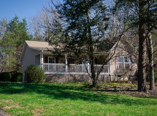 39 E Point Dr, Dahlonega, GA 30533