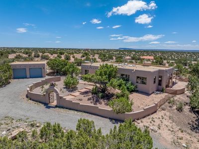 8 Coyote Loco Rd, Santa Fe, NM, 87508