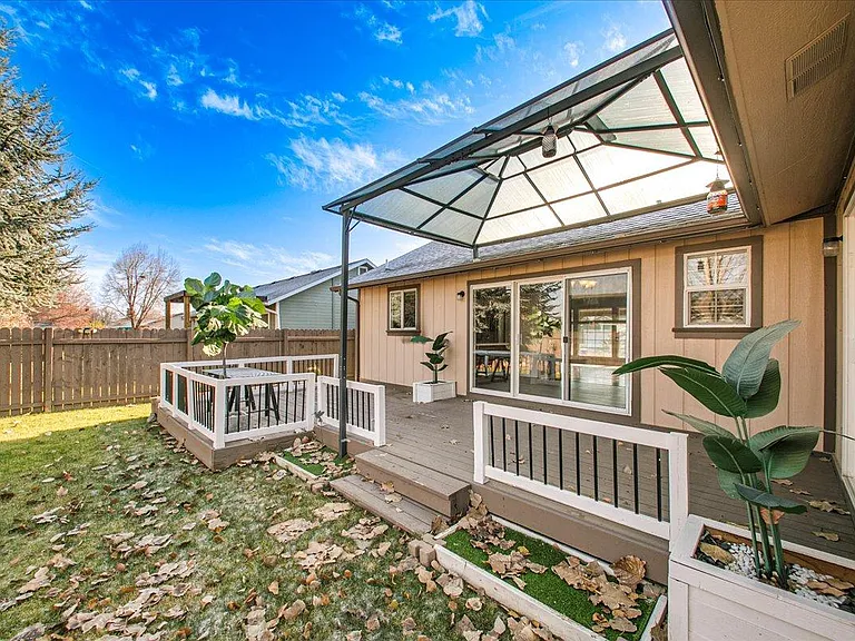 13734 W Meadowdale Dr — Photo 41