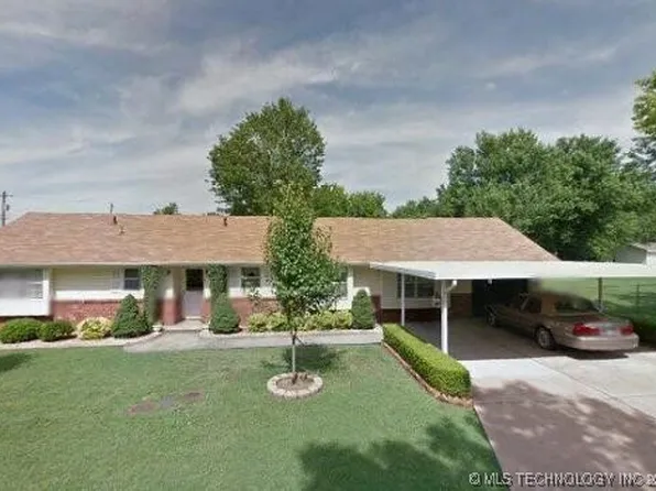 705 O St NW, Miami, OK 74354
