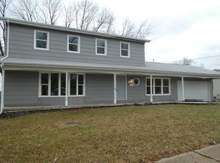 1007 Knob Hill Dr, Des Moines, IA 50317