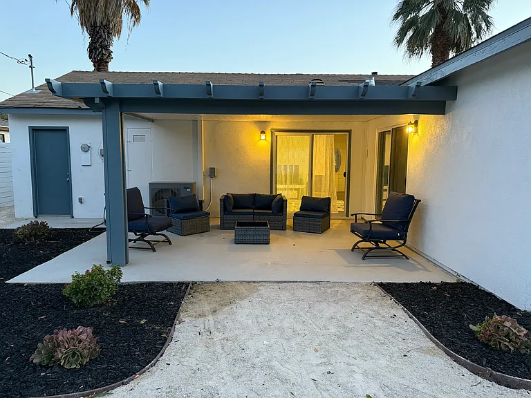 4775 Beverly Ct — Photo 6