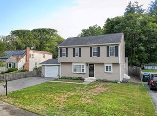 34 Reeds Ln, Holbrook, MA 02343