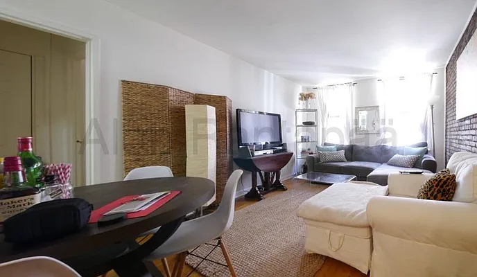 Rented by (Legacy) NY Quality Living Uptown | media 18