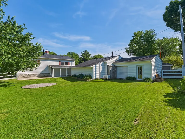 291 Hawthorne Rd — Photo 7