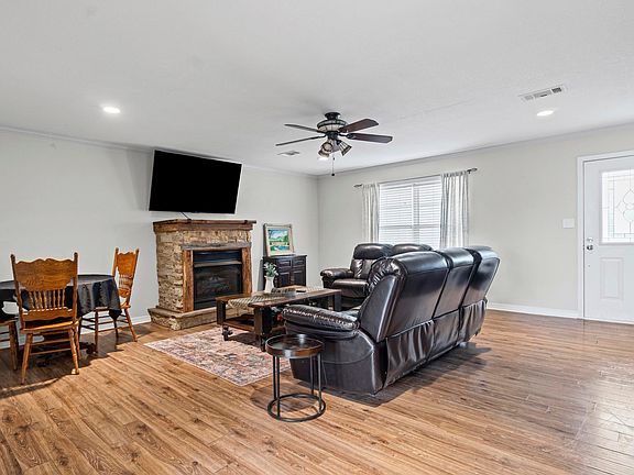 5th image of 151 Running Deer Ln