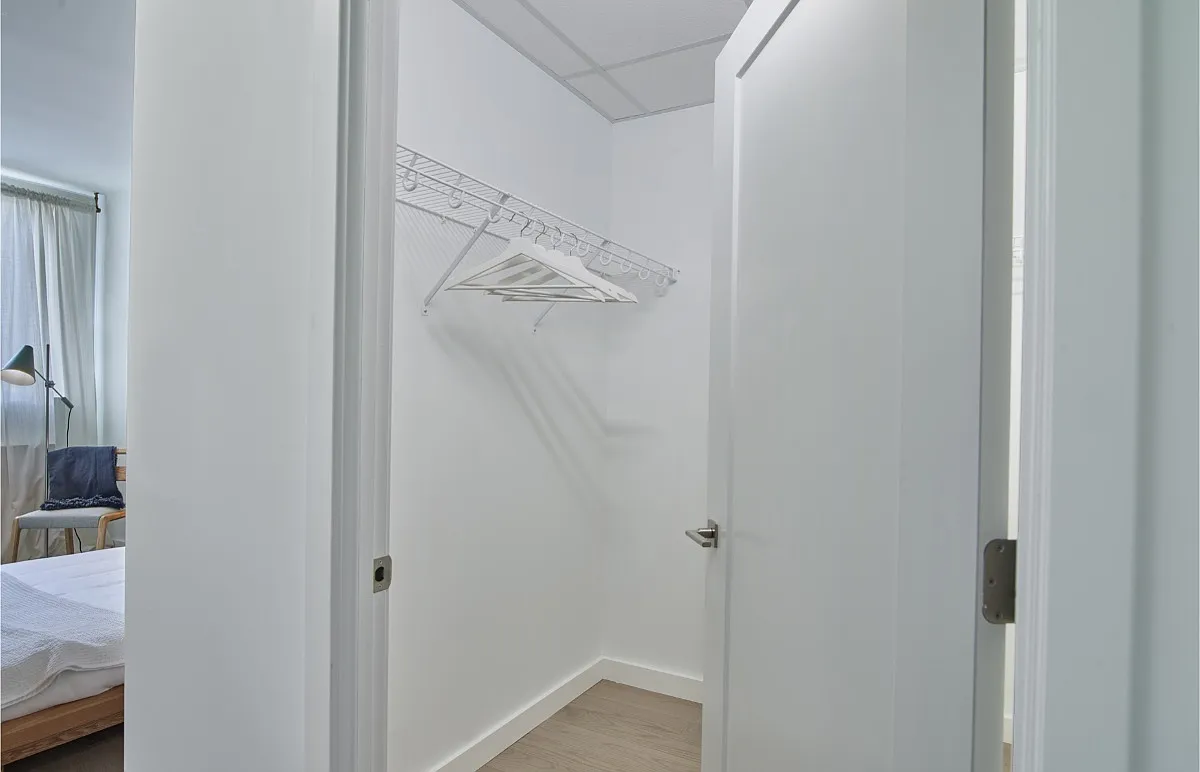 Building Photo - 185 Moore St #401