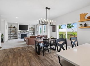 972 Forest Edge Cir, Jordan, MN 55352