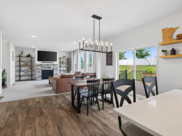 972 Forest Edge Cir, Jordan, MN 55352