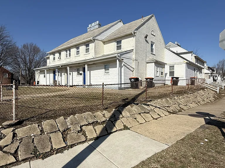 1104 Pine Ln #1 — Photo 11