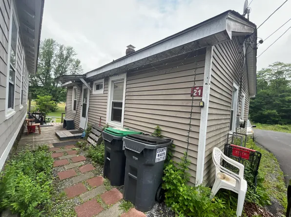 21 Van Buren St, Cairo, NY 12413