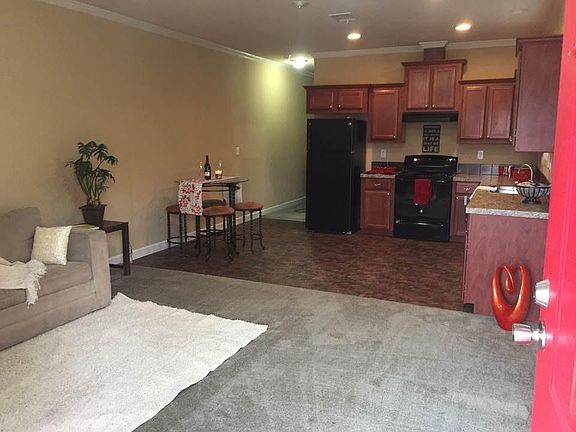 2nd image of 203 Palmwood Dr #A